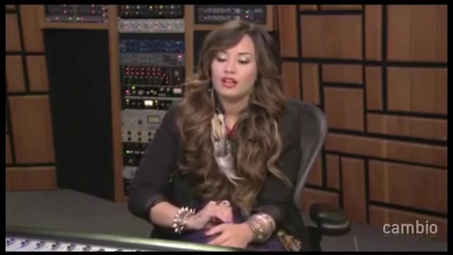 Live Chat w_ Demi Lovato 21 July 2011 Part 1 0649