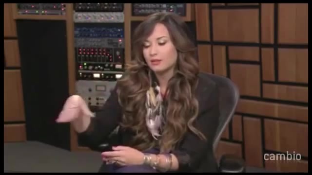 Live Chat w_ Demi Lovato 21 July 2011 Part 1 0243 - Demilush - Live Chat with Demi Lovato 21 July 2011