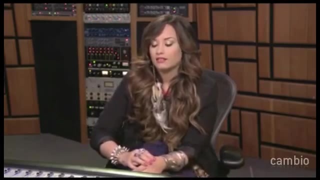 Live Chat w_ Demi Lovato 21 July 2011 Part 1 0655