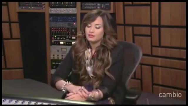 Live Chat w_ Demi Lovato 21 July 2011 Part 1 0659