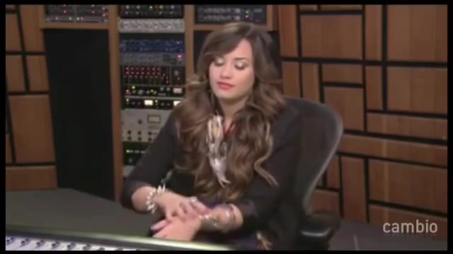 Live Chat w_ Demi Lovato 21 July 2011 Part 1 0660