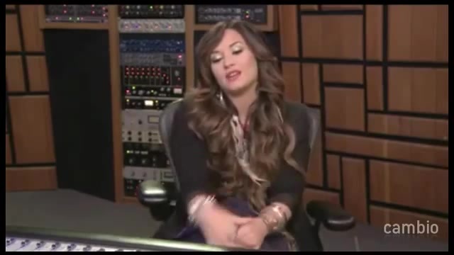 Live Chat w_ Demi Lovato 21 July 2011 Part 1 0669