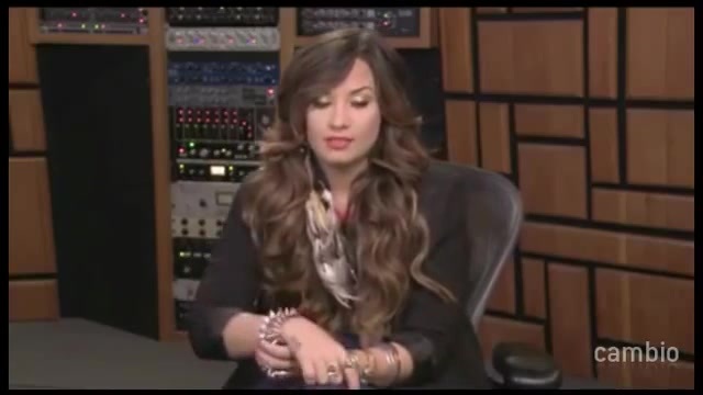 Live Chat w_ Demi Lovato 21 July 2011 Part 1 0268