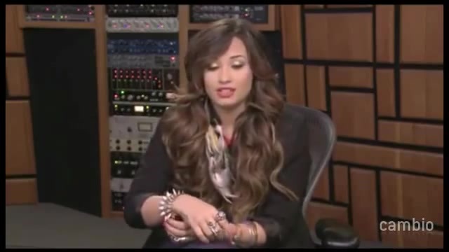 Live Chat w_ Demi Lovato 21 July 2011 Part 1 0272 - Demilush - Live Chat with Demi Lovato 21 July 2011