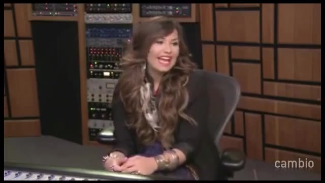 Live Chat w_ Demi Lovato 21 July 2011 Part 1 0704