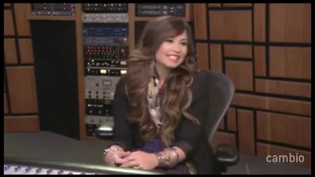 Live Chat w_ Demi Lovato 21 July 2011 Part 1 0705