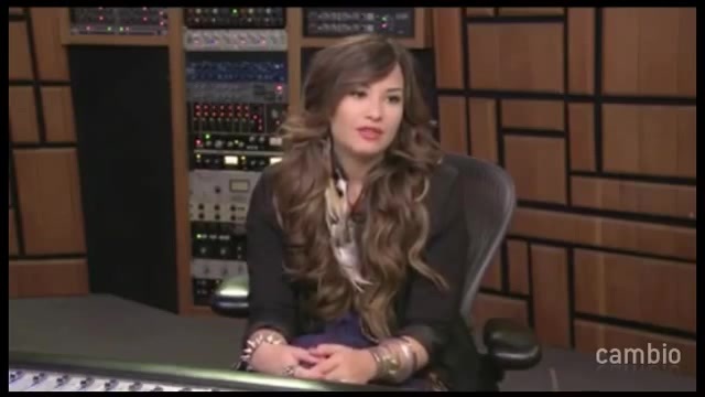 Live Chat w_ Demi Lovato 21 July 2011 Part 1 0723