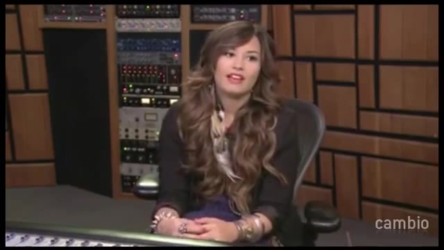 Live Chat w_ Demi Lovato 21 July 2011 Part 1 0732