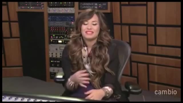 Live Chat w_ Demi Lovato 21 July 2011 Part 1 0741