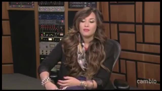 Live Chat w_ Demi Lovato 21 July 2011 Part 1 0326