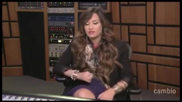 Live Chat w_ Demi Lovato 21 July 2011 Part 1 2003