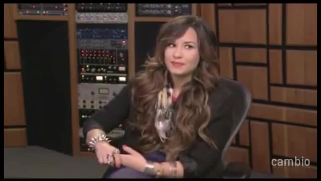 Live Chat w_ Demi Lovato 21 July 2011 Part 1 0344