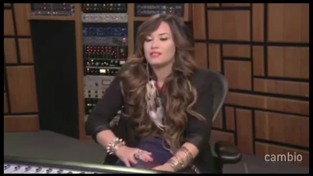 Live Chat w_ Demi Lovato 21 July 2011 Part 1 0768
