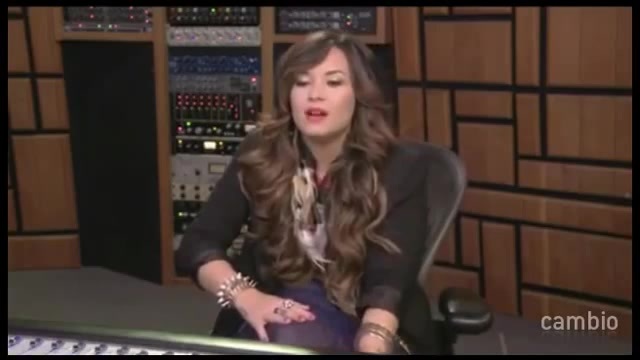 Live Chat w_ Demi Lovato 21 July 2011 Part 1 0770