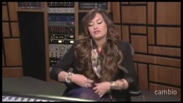 Live Chat w_ Demi Lovato 21 July 2011 Part 1 0800