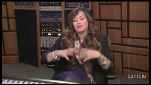 Live Chat w_ Demi Lovato 21 July 2011 Part 1 0802 - Demilush - Live Chat with Demi Lovato 21 July 2011 Part oo1