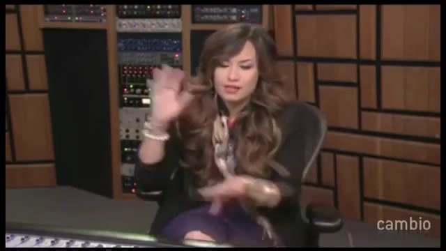 Live Chat w_ Demi Lovato 21 July 2011 Part 1 0810 - Demilush - Live Chat with Demi Lovato 21 July 2011 Part oo1
