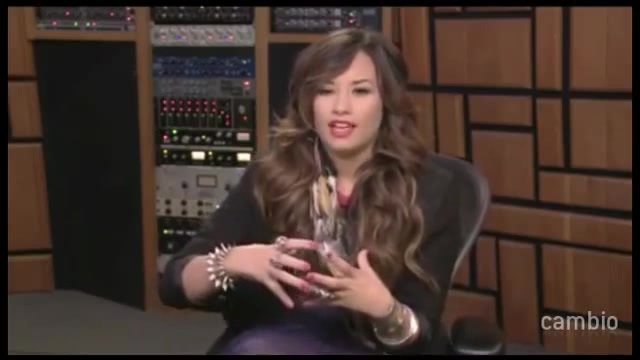 Live Chat w_ Demi Lovato 21 July 2011 Part 1 0398