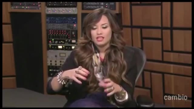 Live Chat w_ Demi Lovato 21 July 2011 Part 1 0405