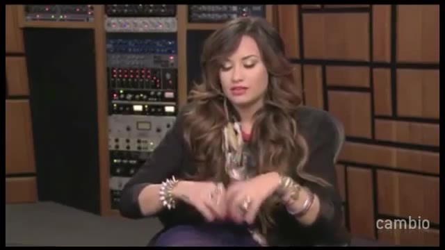 Live Chat w_ Demi Lovato 21 July 2011 Part 1 0417