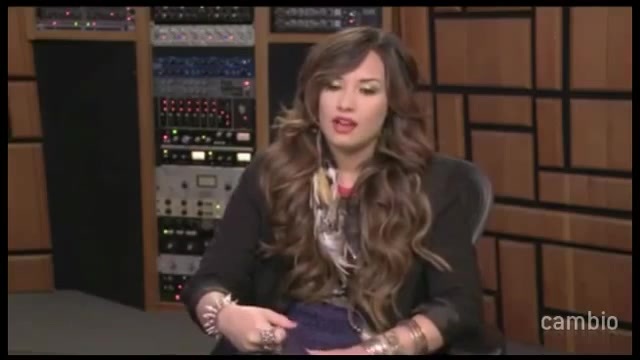 Live Chat w_ Demi Lovato 21 July 2011 Part 1 0454