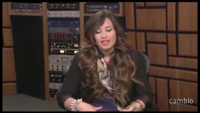 Live Chat w_ Demi Lovato 21 July 2011 Part 1 0490