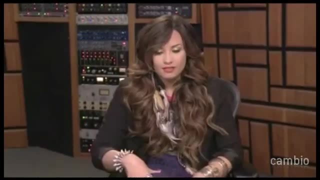 Live Chat w_ Demi Lovato 21 July 2011 Part 1 0499 - Demilush - Live Chat with Demi Lovato 21 July 2011