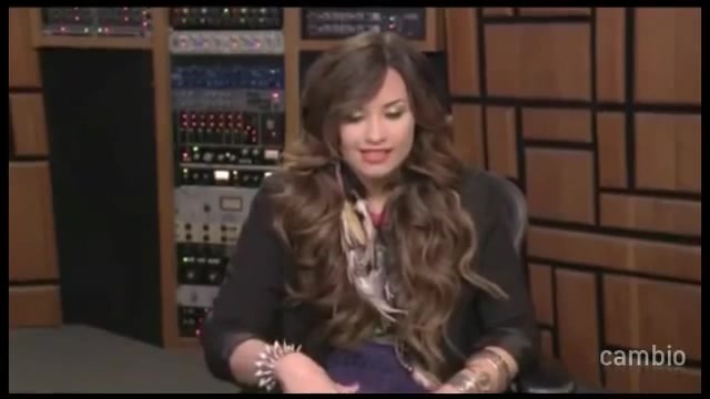 Live Chat w_ Demi Lovato 21 July 2011 Part 1 0500 - Demilush - Live Chat with Demi Lovato 21 July 2011