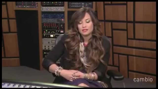 Live Chat w_ Demi Lovato 21 July 2011 Part 1 0930