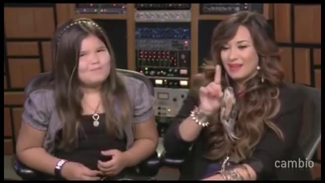 Live Chat w_ Demi Lovato 21 July 2011 Part 1 2324