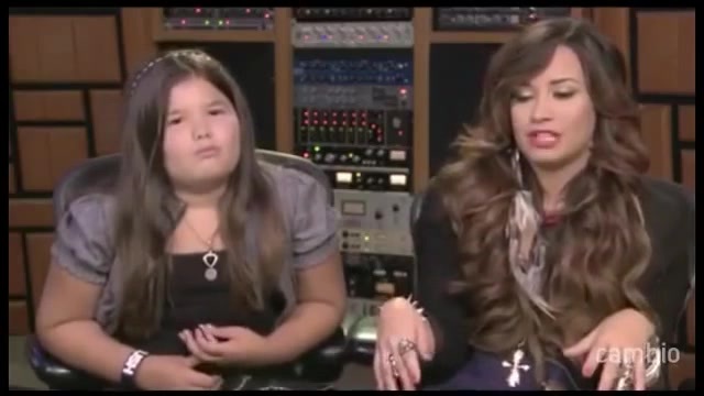 Live Chat w_ Demi Lovato 21 July 2011 Part 1 2404