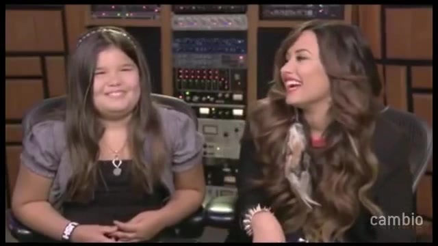 Live Chat w_ Demi Lovato 21 July 2011 Part 1 2427