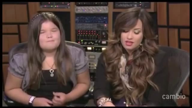 Live Chat w_ Demi Lovato 21 July 2011 Part 1 2530
