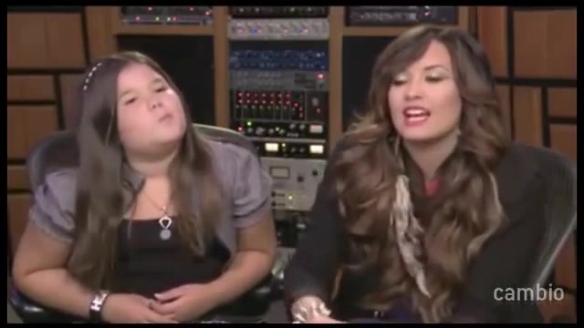 Live Chat w_ Demi Lovato 21 July 2011 Part 1 2627