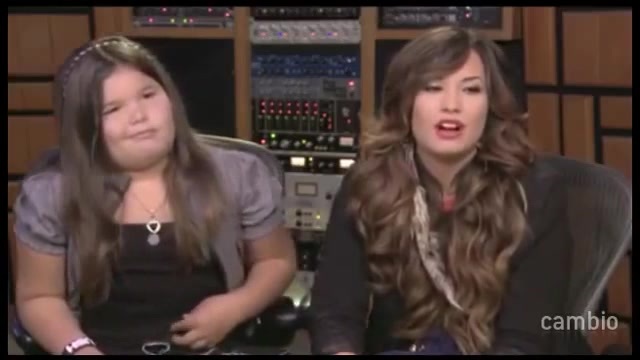 Live Chat w_ Demi Lovato 21 July 2011 Part 1 2663