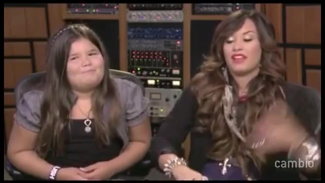 Live Chat w_ Demi Lovato 21 July 2011 Part 1 2692