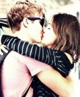 - Miley and Juss kiss