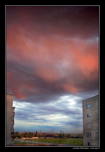 nori-colorati-la-apus-1090-l - felicitari