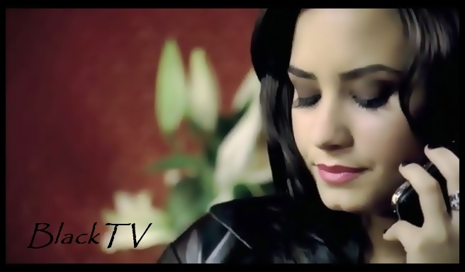 Nu se poate... tu esti mereu plecat.