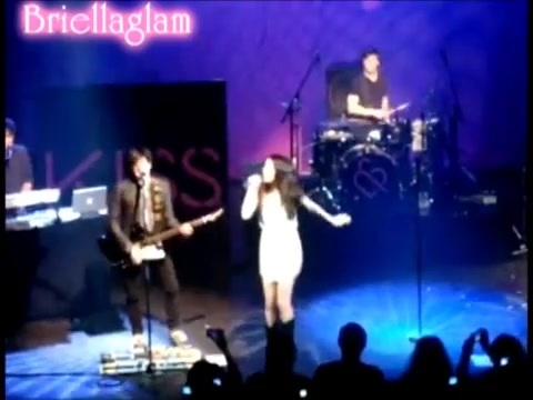 PROOF That Selena Gomez CAN Sing!!! 491