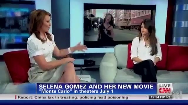 Selena Gomez Interview 2011 015