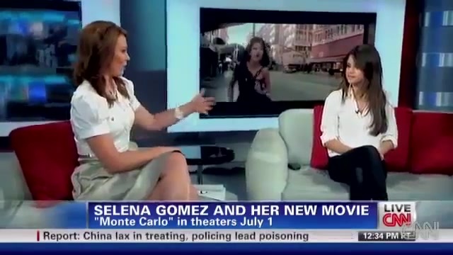 Selena Gomez Interview 2011 016