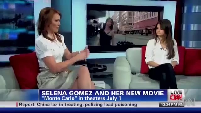 Selena Gomez Interview 2011 018