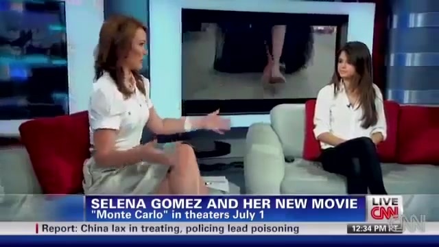 Selena Gomez Interview 2011 019