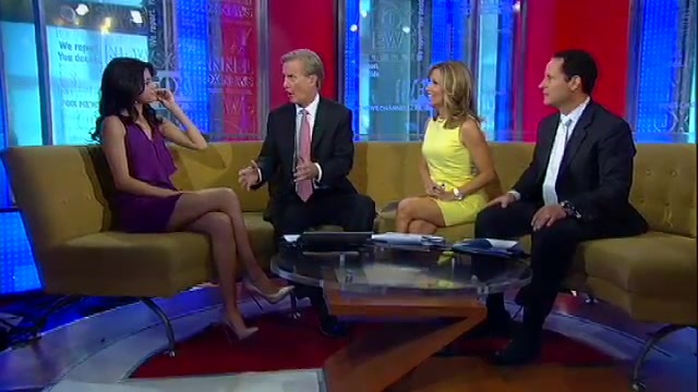 Selena Gomez Talks Bieber_ Growing Up 060