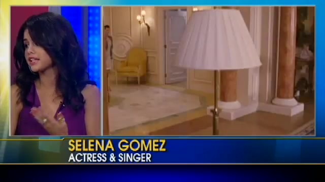 Selena Gomez Talks Bieber_ Growing Up 092