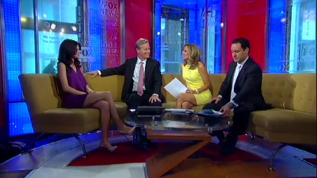 Selena Gomez Talks Bieber_ Growing Up 127