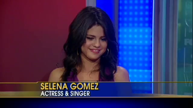Selena Gomez Talks Bieber_ Growing Up 214