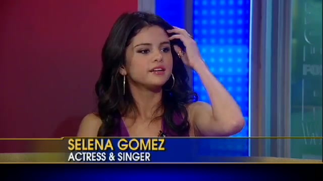 Selena Gomez Talks Bieber_ Growing Up 231
