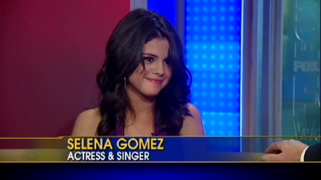 Selena Gomez Talks Bieber_ Growing Up 358
